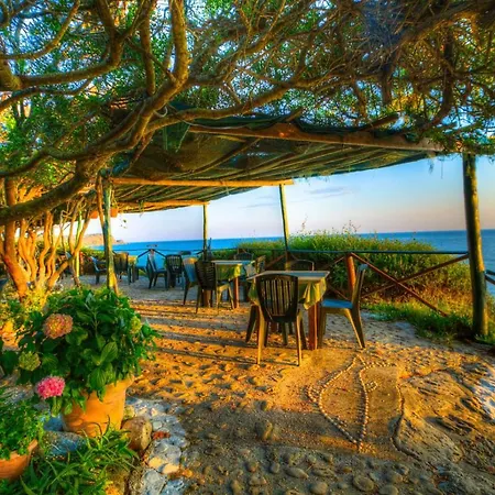 Christinas Lofts Ágios Matthaíos