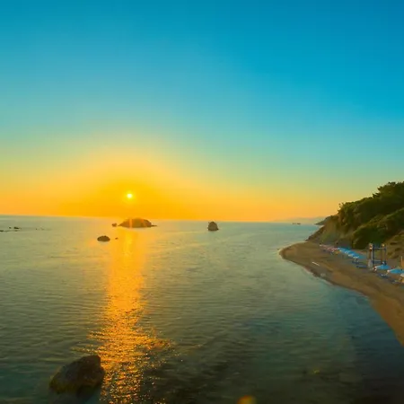 アパート Christinas Lofts Ágios Matthaíos