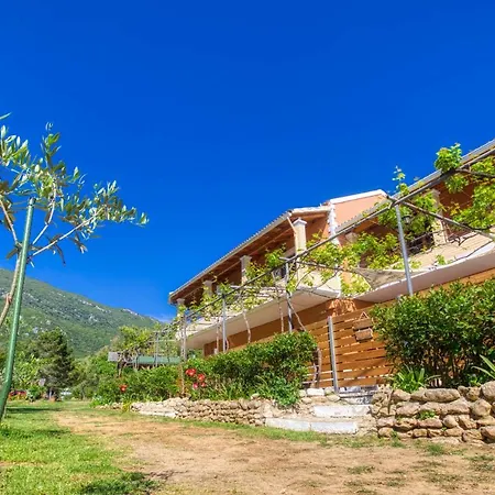 Christinas Lofts アパート Ágios Matthaíos